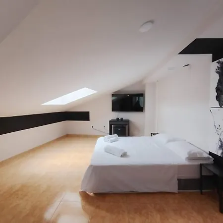 Apartman Buhardilla Muralla 3.3 Lugo